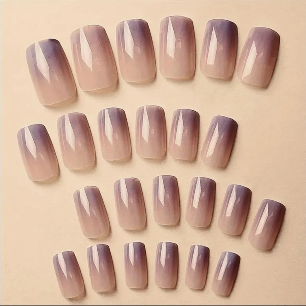 24 Piece Pink and Gray Ombre Press on Nails - Picture 3 of 7